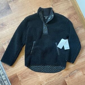 NWT Woman’s Athleta Sherpa Snap Pullover Size Small